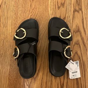 Brand new with tags Zara size 36 buckled leather sandal with gold hardware